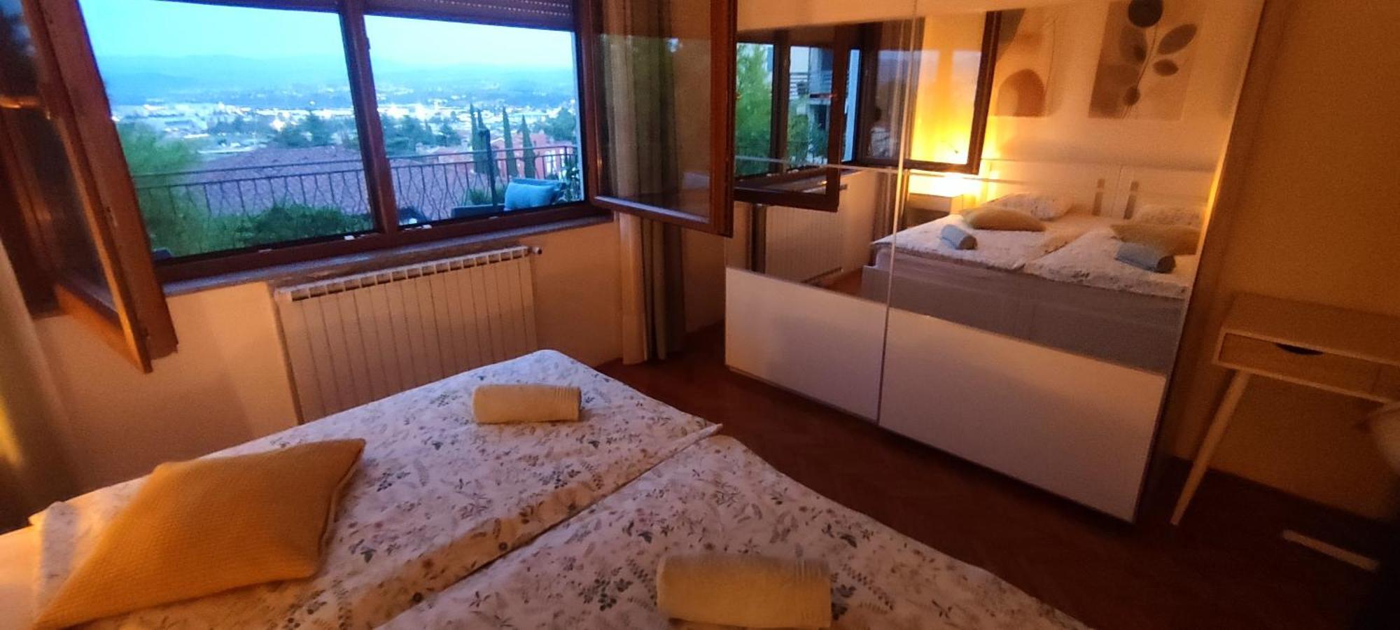 Apartment By The Castle Koper Exterior foto